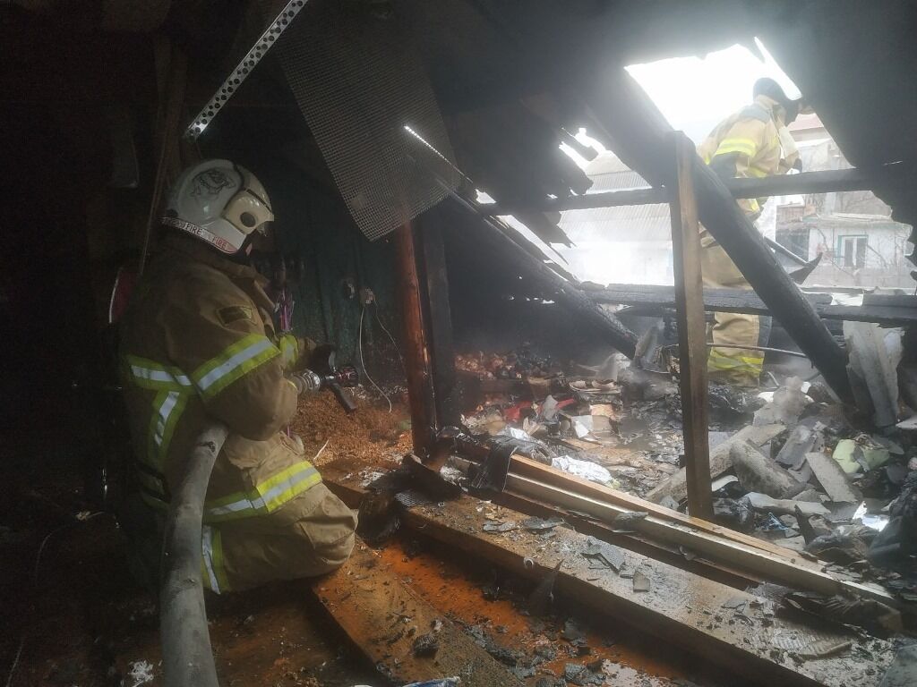 м. Херсон: рятувальники ліквідували пожежу житлового будинку
