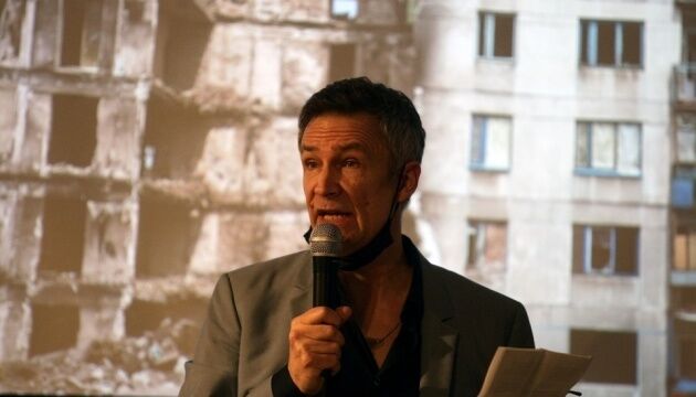 У столиці відкрилася виставка про життя людей, долю яких зруйнувала війна