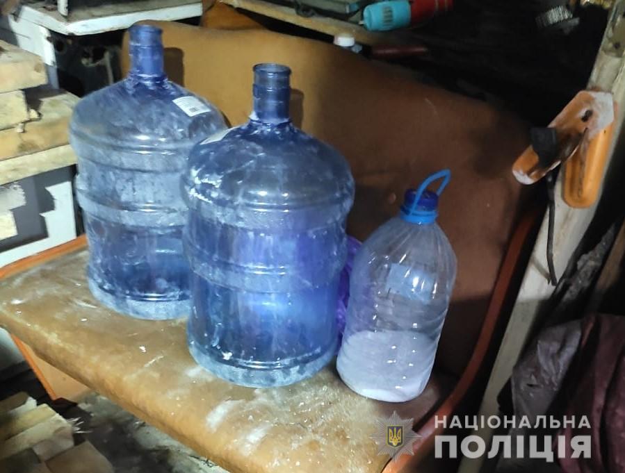 Поліція затримала організовану злочинну групу, яка виготовляла та розповсюджувала  амфетамін