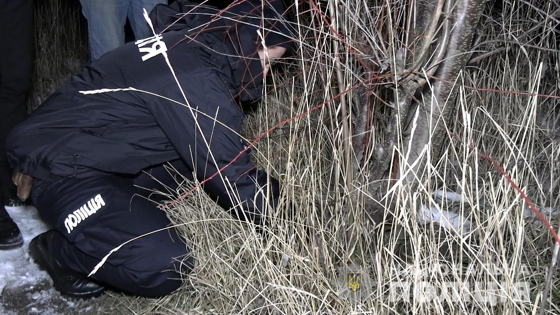 У Вінниці поліцейські затримали розповсюджувача наркотиків  з майже сотнею згортків амфетаміну