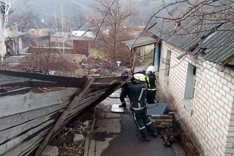 Дніпропетровська область: надзвичайники допомогли літній парі