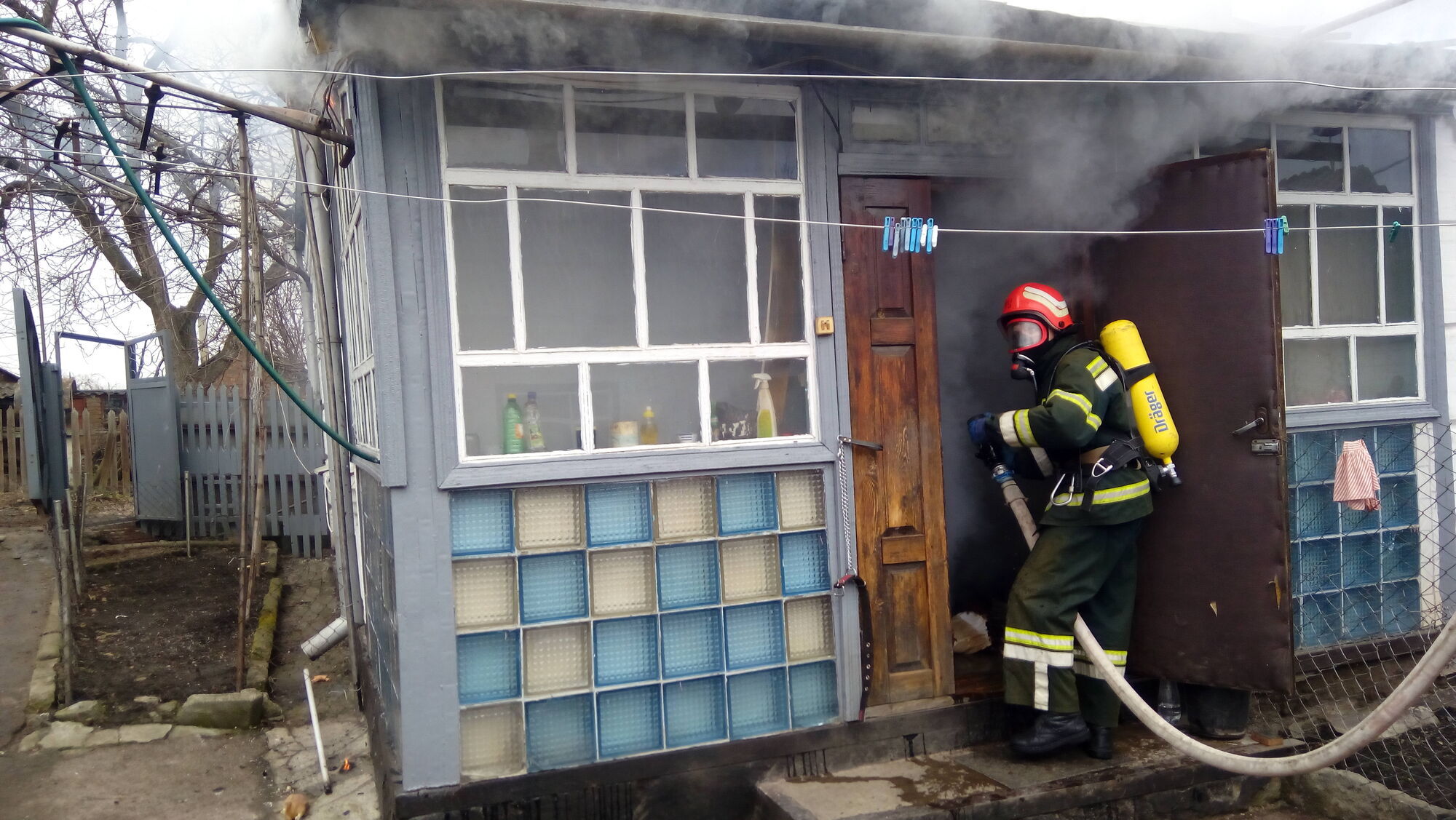 Рятувальники Кіровоградщини загасили 2 пожежі у приватному житловому секторі