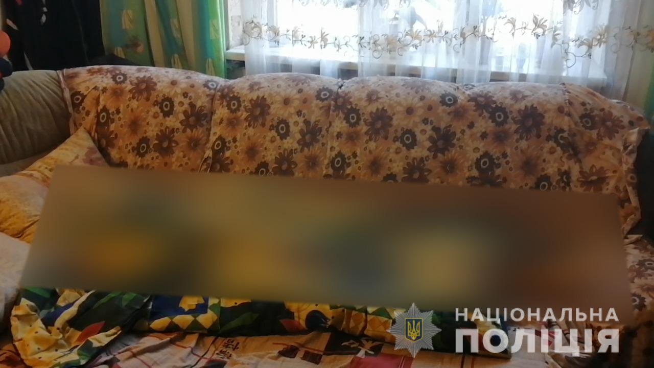 Поліцейські затримали 46-річного жителя Чорноморська за підозрою у спричиненні смертельних травм своїй співмешканці