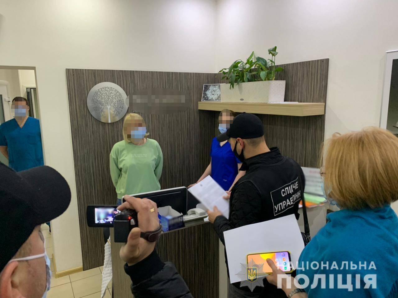 Одеські правоохоронці викрили групу осіб у реалізації заборонених на території України лікарських засобів
