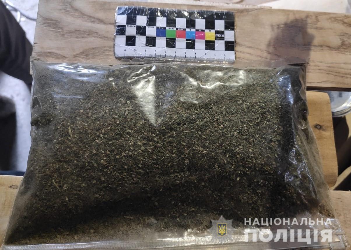 Поліція затримала організовану злочинну групу, яка виготовляла та розповсюджувала  амфетамін