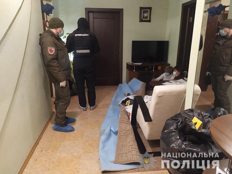 Поліція Києва розслідує обставини вибуху у квартирі у Деснянському районі