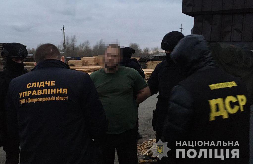 У Дніпрі судитимуть учасників злочинної організації, які займалися рейдерством, вимагали кошти у підприємців та скоювали злочини на замовлення