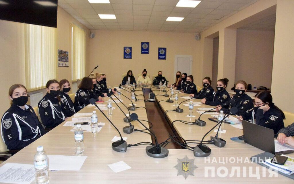 Поліцейські Донеччини взяли участь у Всеукраїнському форумі жіночого лідерства