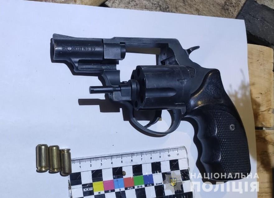 Поліція затримала організовану злочинну групу, яка виготовляла та розповсюджувала  амфетамін