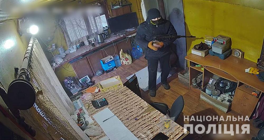 Поліцейські розслідують збройний напад у Слов'янську