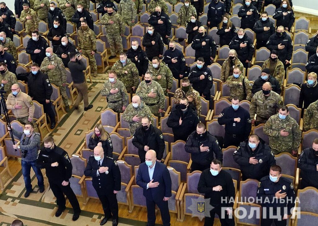 На Донеччині добровольці, які захищають територіальну цілісність України, отримали нагороди від керівництва МВС