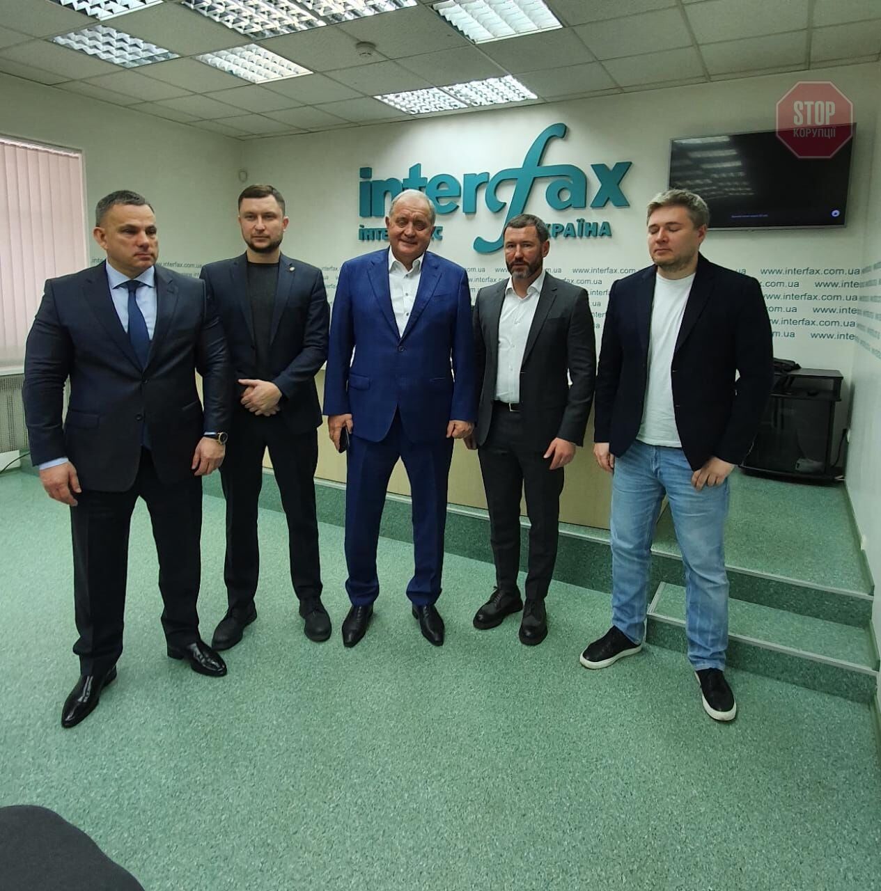 Коррупция в сервисных центрах МВД обсуждалась в Киеве. Фото: СтопКор.