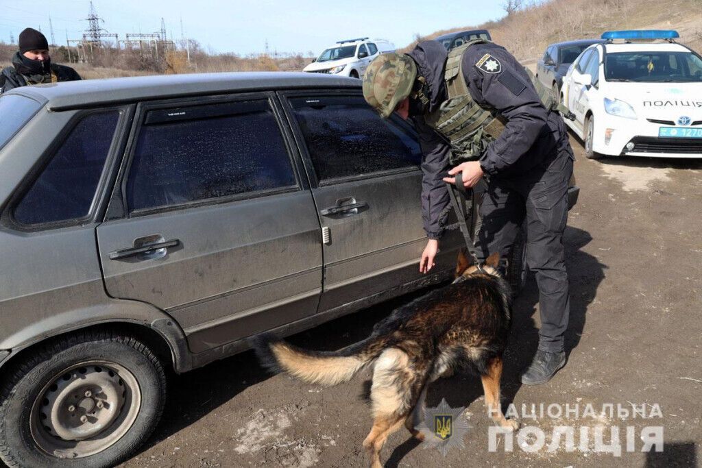 На Донеччині правоохоронці зі складу ООС провели відпрацювання прифронтових населених пунктів