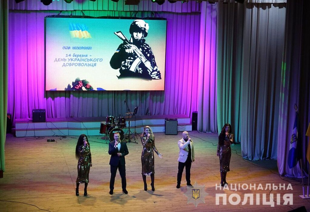 На Донеччині добровольці, які захищають територіальну цілісність України, отримали нагороди від керівництва МВС
