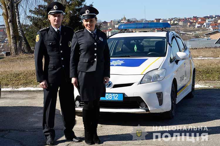 На Тернопільщині офіцери поліцейської станції отримали нове авто