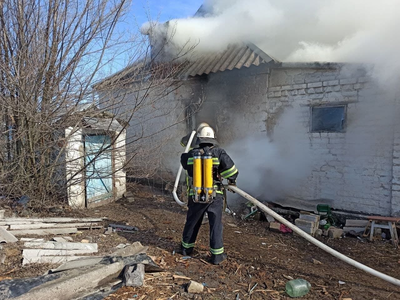 Кіровоградська область: минулої доби вогнеборцями приборкано 4 пожежі, на одній з яких виявлено тіло загиблого чоловіка