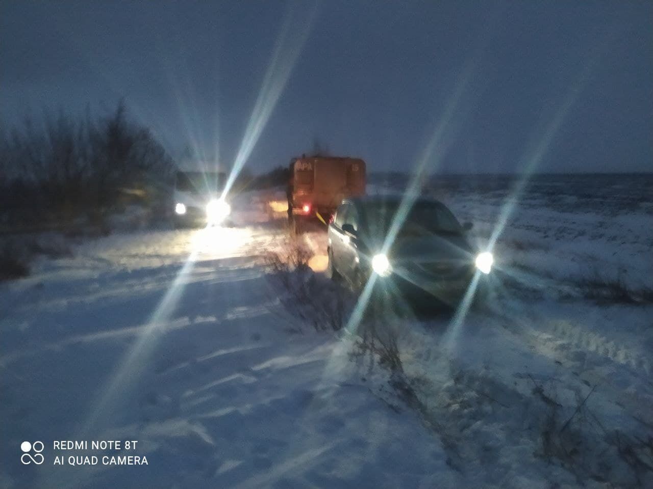 Рятувальники Кіровоградщини допомогали подолати складні ситуації на дорогах водіям автомобілів