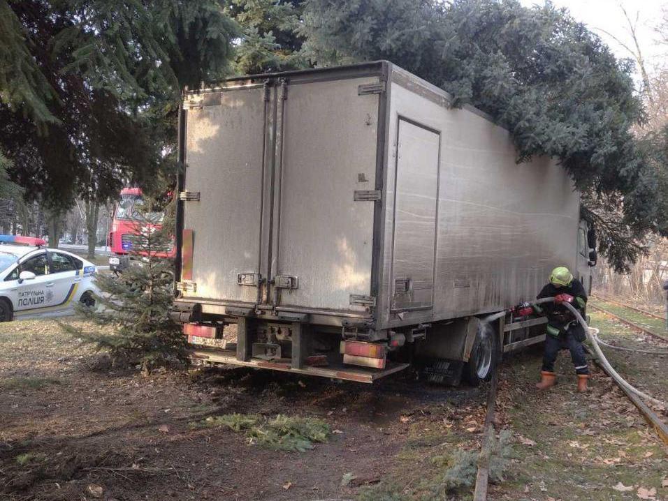 Запоріжжя : рятувальники ліквідували наслідки ДТП