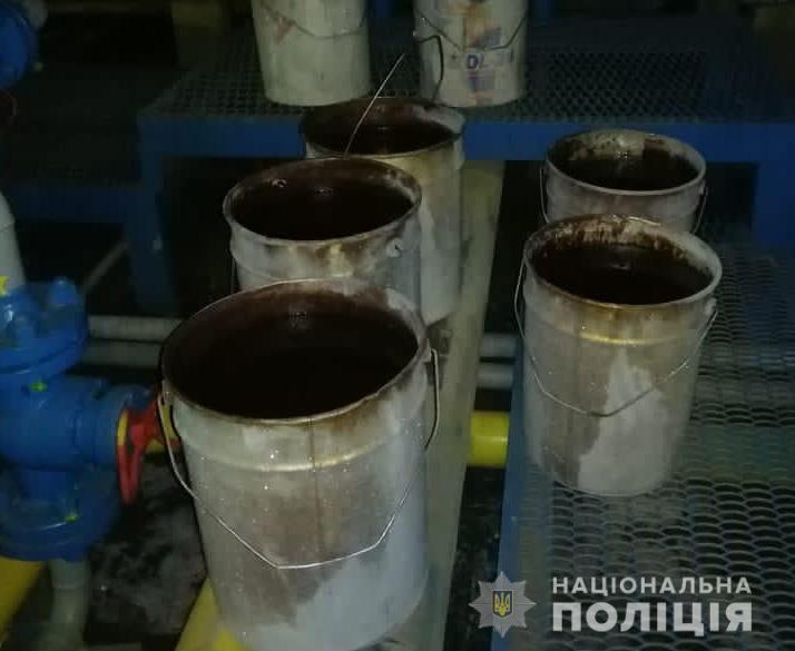 Поліцейські викрили схему розкрадання газового конденсату на філії «Полтавагазвидобування»