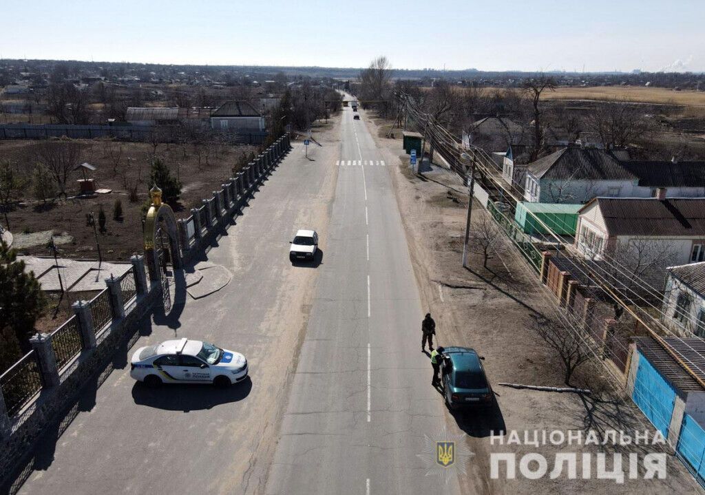 На Донеччині правоохоронці зі складу ООС провели відпрацювання прифронтових населених пунктів