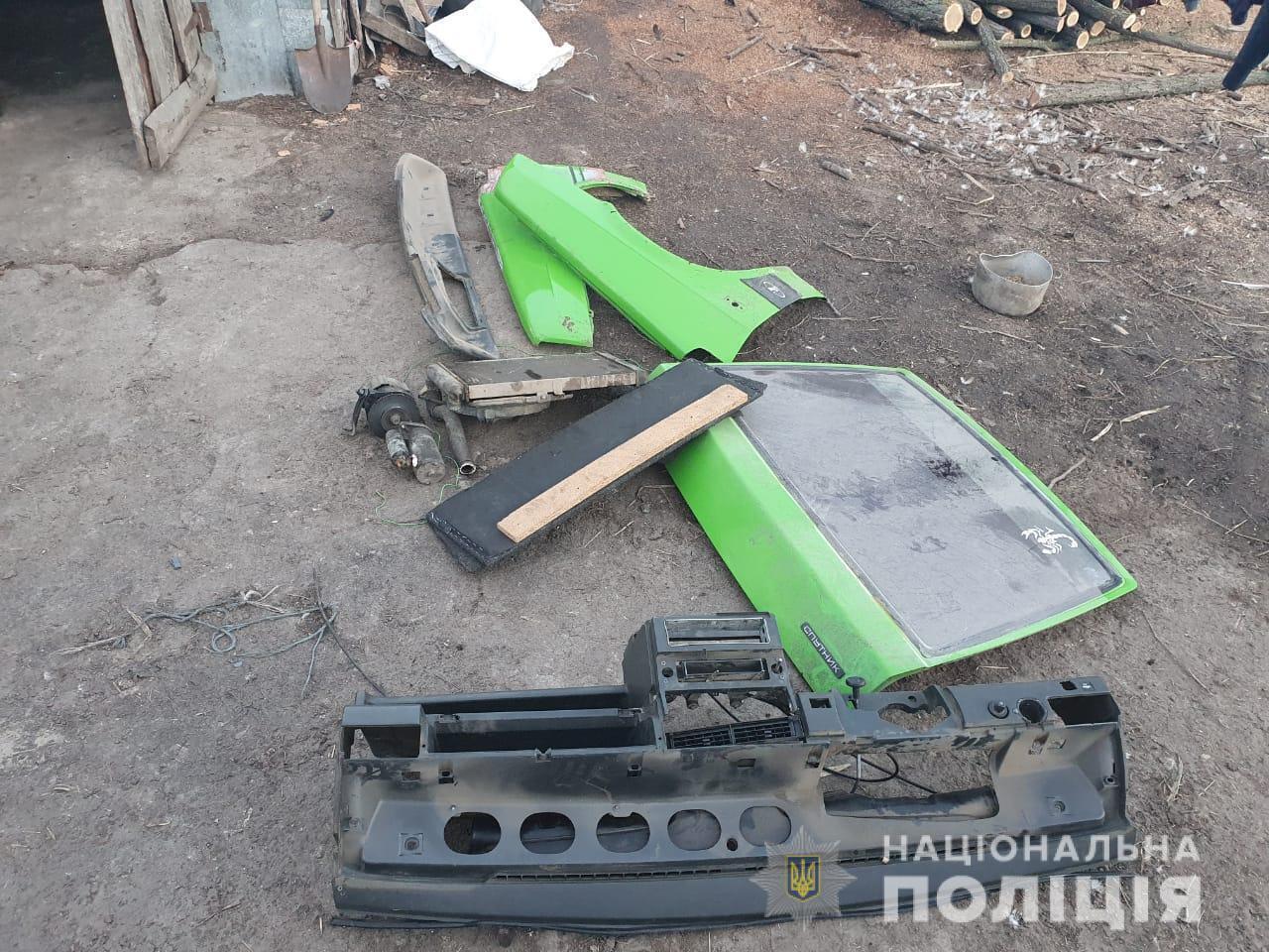 У Миколаєві поліцейські затримали групу автокрадіїв