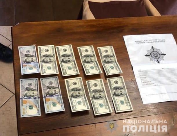 У Кіровоградській області поліція затримала чоловіка, який намагався підкупом уникнути покарання за груповий розбій
