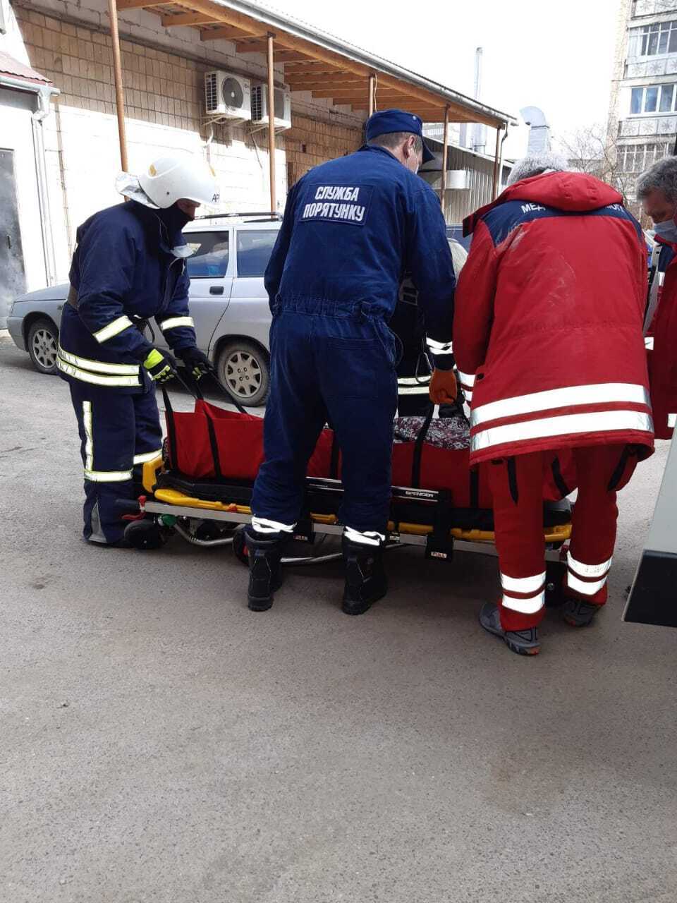 Рятувальники допомогли чоловікові в Івано-Франківську