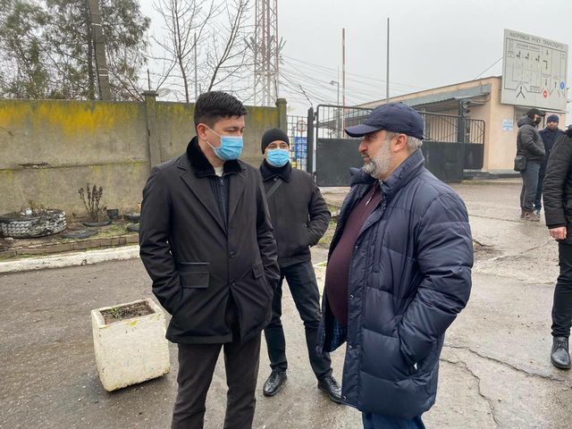 В Николаеве происходит очередная попытка рейдерского захвата предприятия с участием силовиков