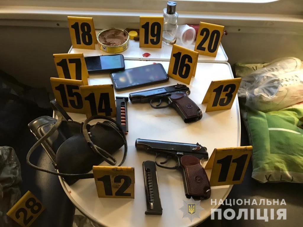 Поліція Харківщини оперативно затримала двох чоловіків, які вчинили стрілянину в пасажирському потязі (УТОЧНЕНО)