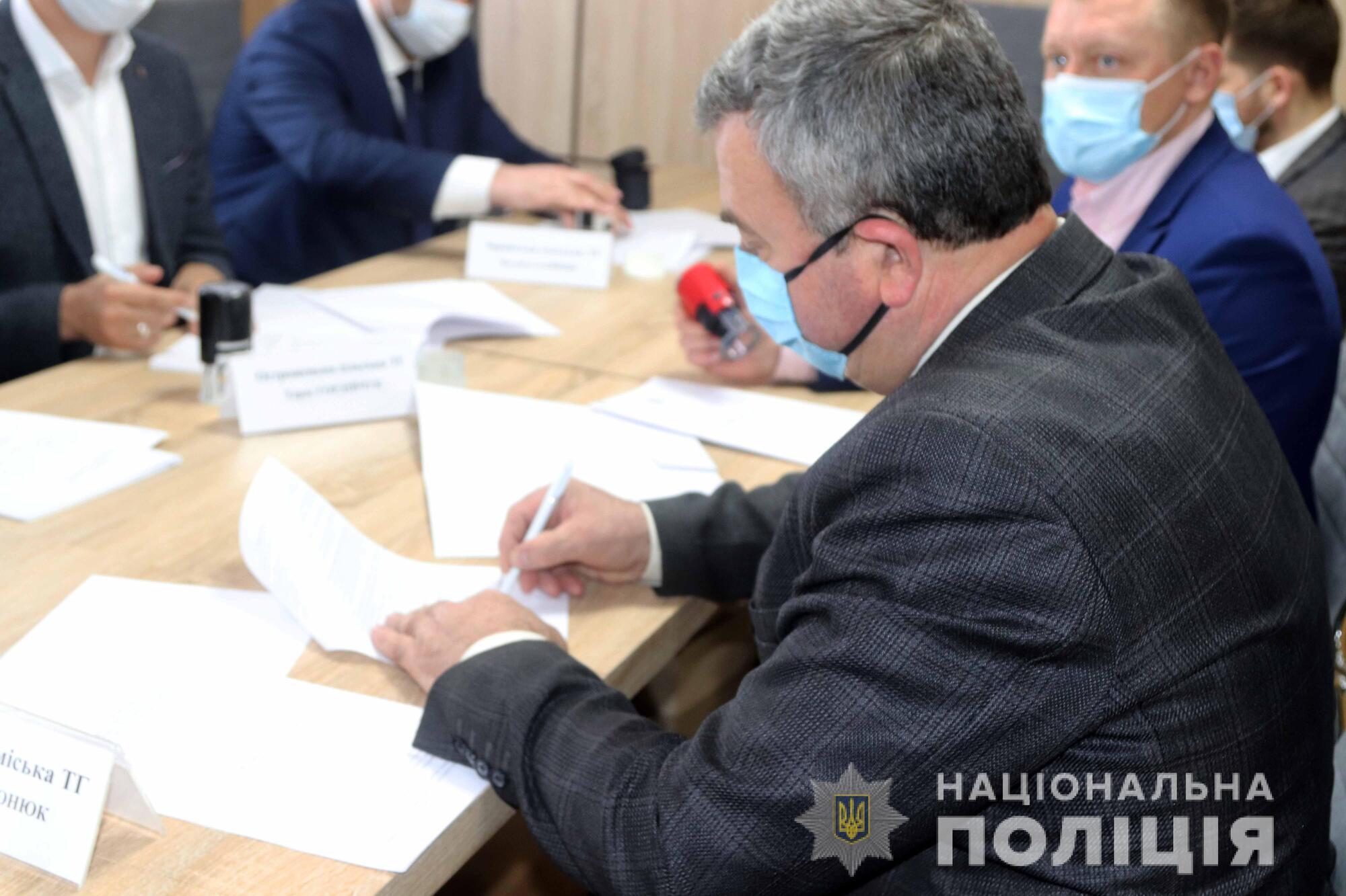 На Рівненщині ще п’ять територіальних громад стали учасниками проєкту «Поліцейський офіцер громади»