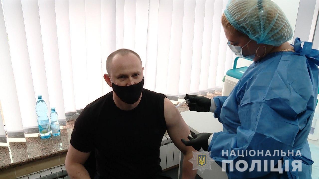 Нацполіція розпочала процес вакцинації