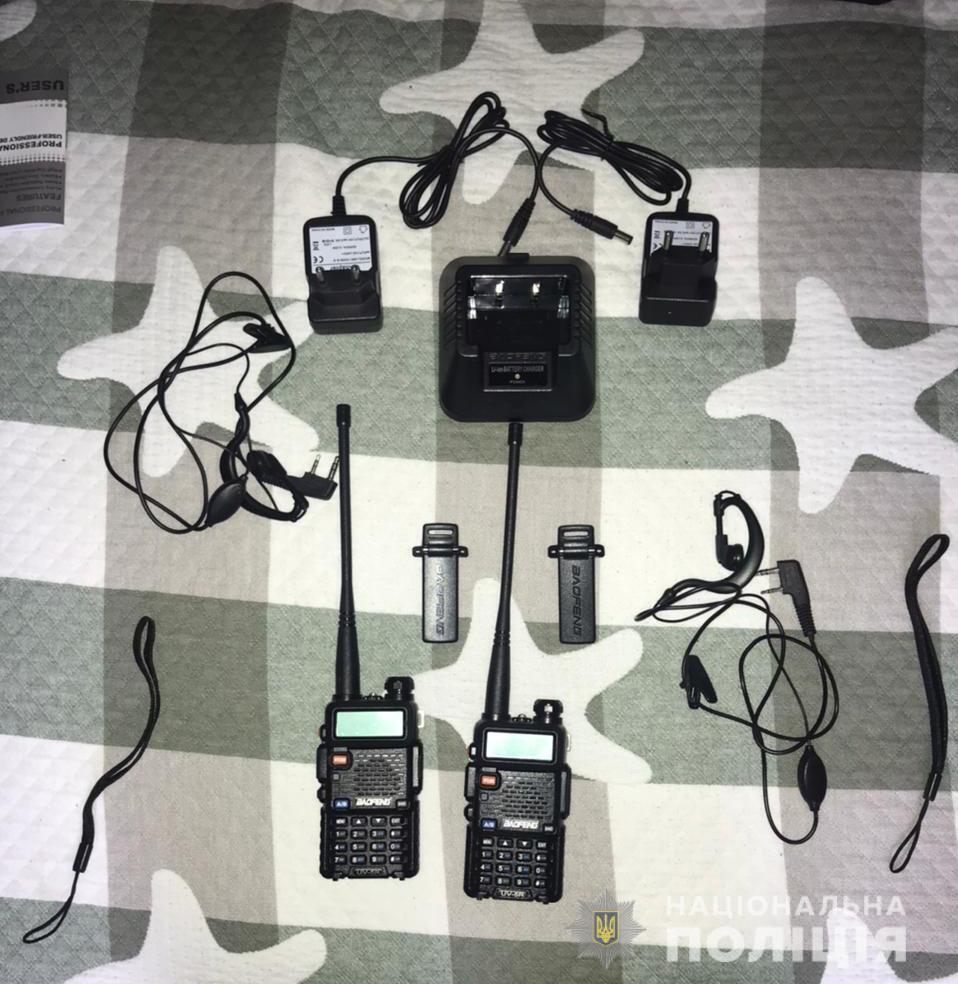 У Миколаєві оперативники та спецпризначенці КОРД затримали групу квартирних крадіїв з Одещини