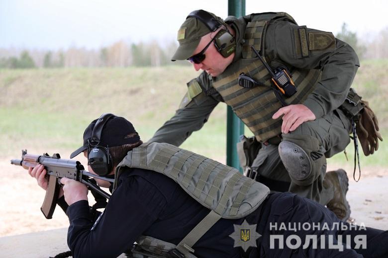 Поліцейські київського зведеного загону пройшли навчання на полігоні