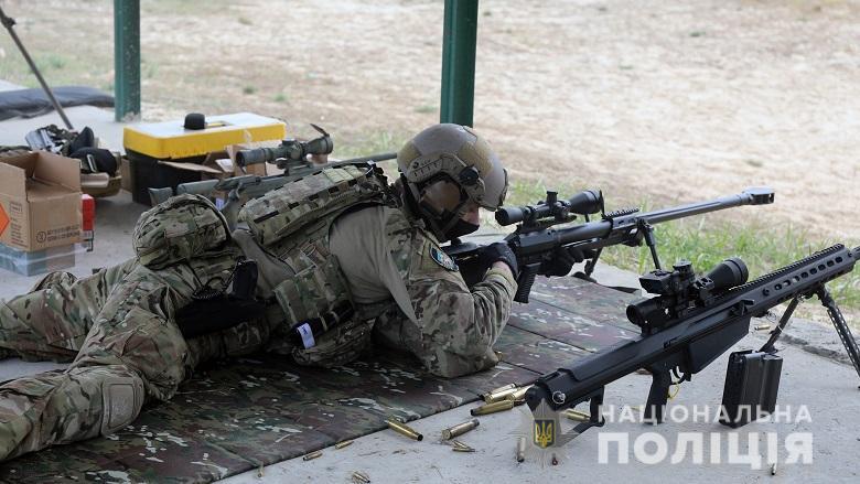 Поліцейські київського зведеного загону пройшли навчання на полігоні