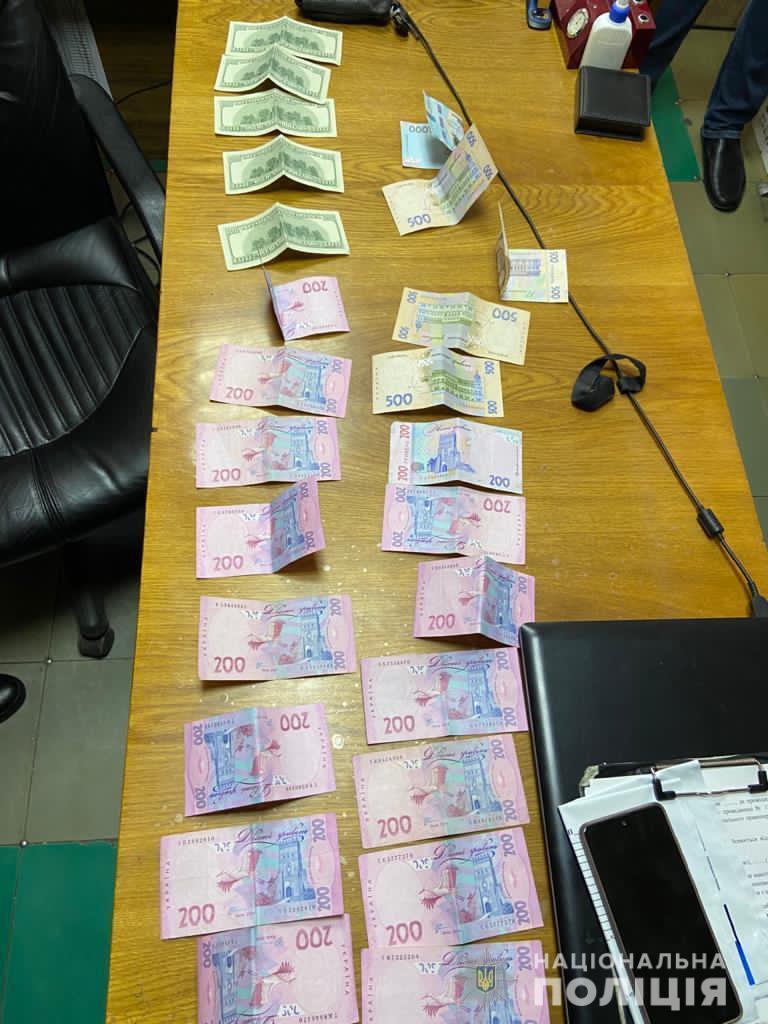 Мешканцю Кривого Рогу загрожує до восьми років позбавлення волі за надання поліцейському хабаря