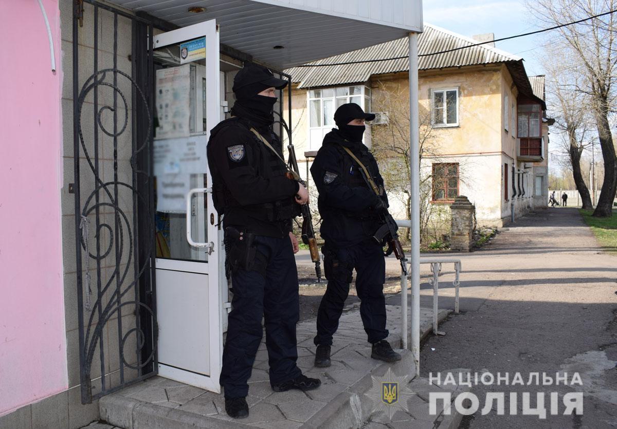 У Покровську поліція викрила схему збуту нарковмісних препаратів через мережу аптек