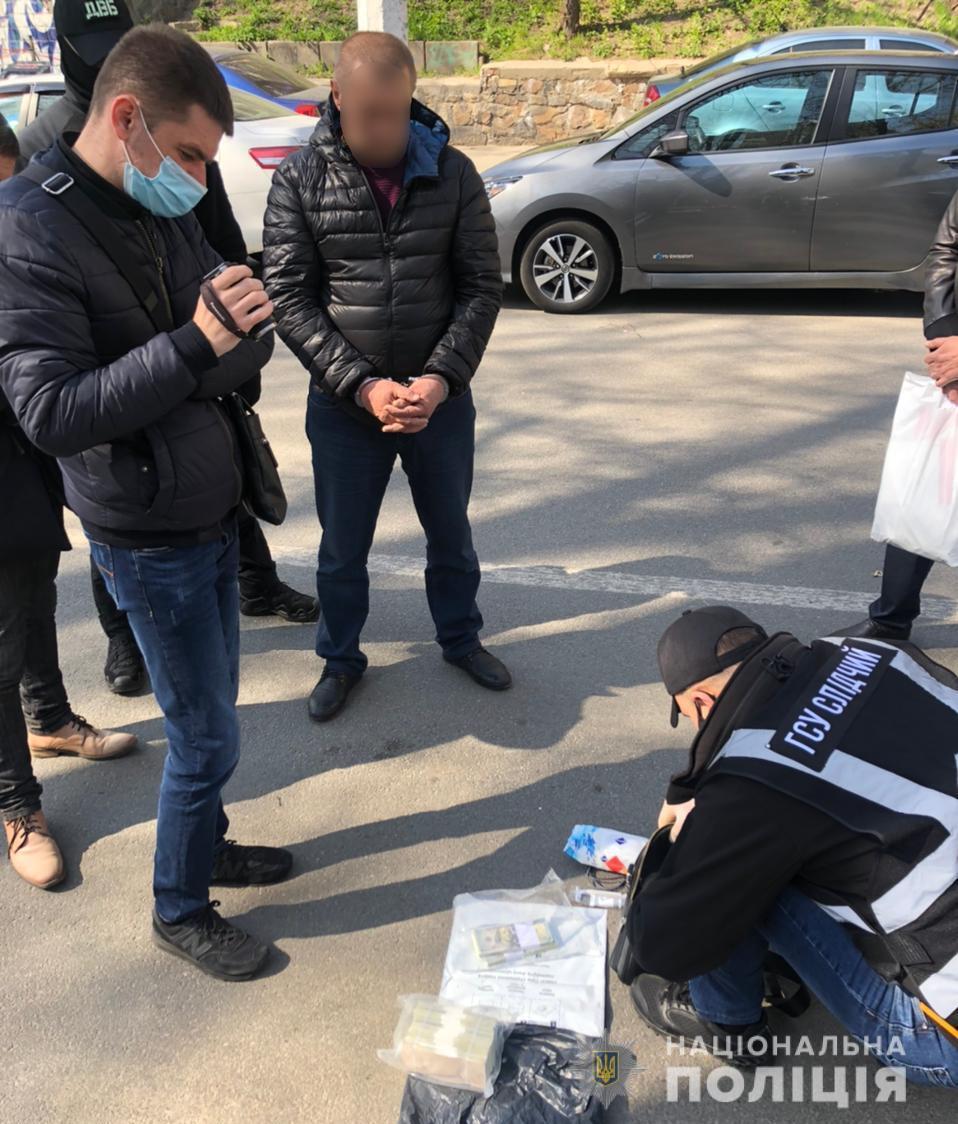 Нацполіція затримала у Києві групу шахраїв, яка «торгувала» посадами високопосадовців
