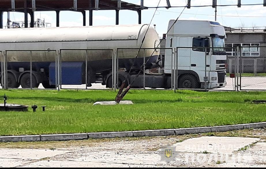 На Полтавщині правоохоронці припинили діяльність злочинної групи, підозрюваної у заволодінні скрапленим газом