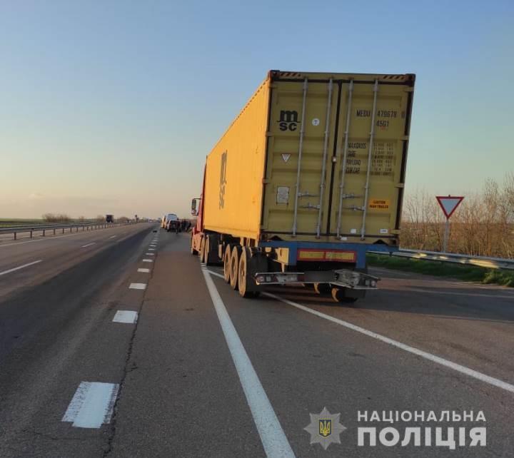 Поліцейські встановлюють обставини ДТП за участю маршрутки в Березівському районі