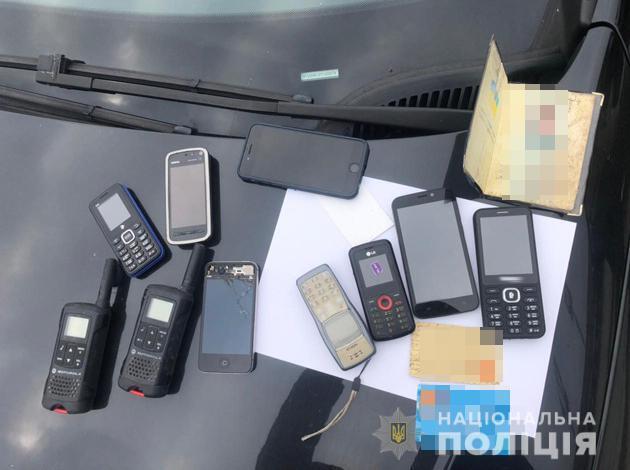 На Житомирщині поліцейські оголосили підозри групі фальшивомонетників