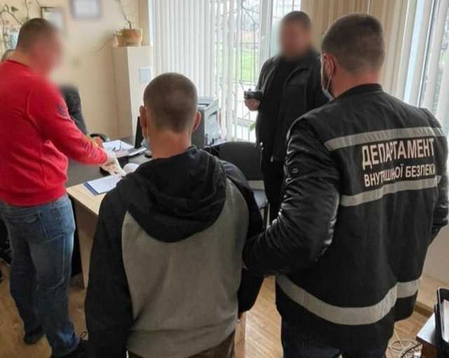 В Кропивницком полицейский отказался от взятки