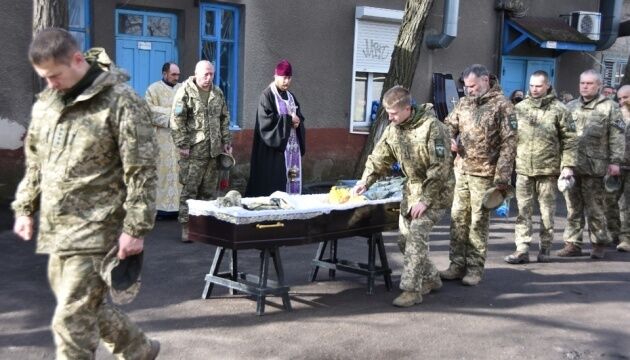 На Волині попрощалися з військовим, який загинув внаслідок обстрілу в зоні ООС