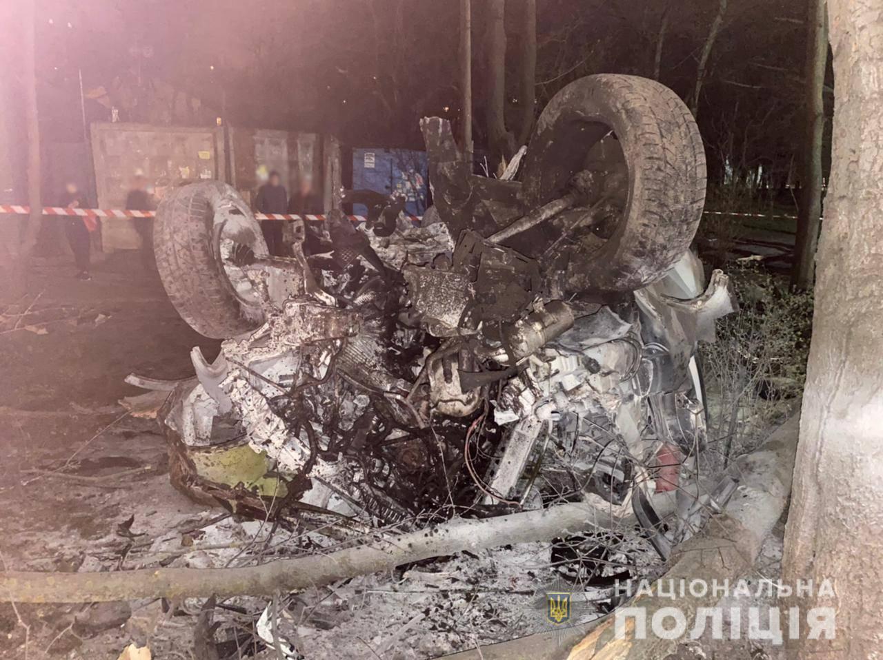 Поліцейські встановлюються обставини смертельної ДТП в Київському районі Одеси