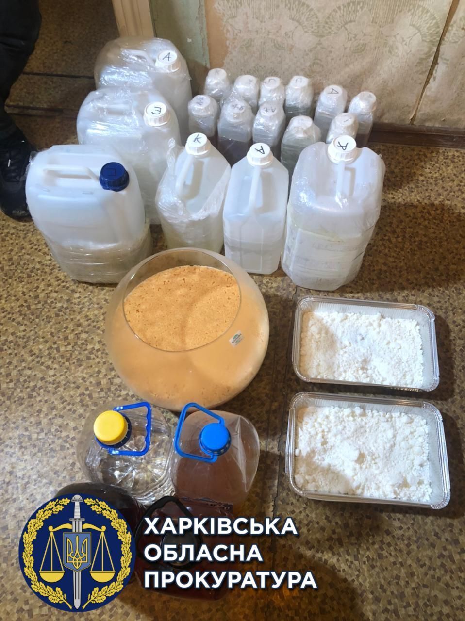 Підпільна нарколабораторія у Харкові — чоловік постане перед судом (ФОТО)