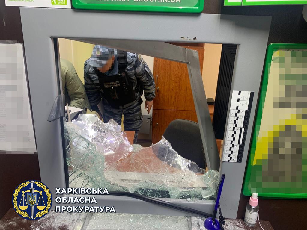 Крадіжка з ломбарду у Харкові —  трьом чоловікам повідомлено про підозру (ФОТО)