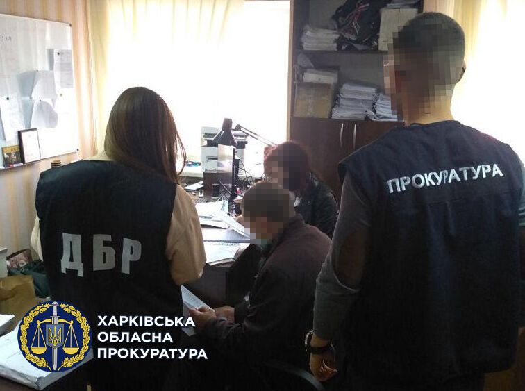 Виписав понад пів мільйона гривень премій своєму керівнику: повідомлено про підозру колишньому головному лісничому-заступнику ДП (ФОТО)