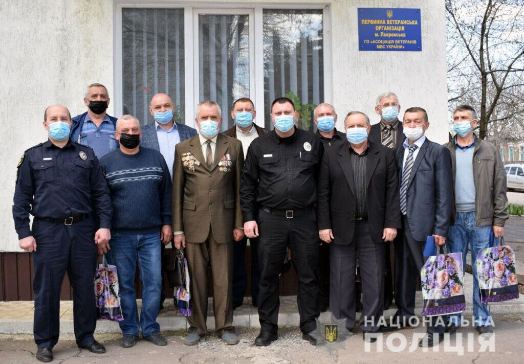 Поліцейські Донеччини вшанували пам’ять ліквідаторів катастрофи на Чорнобильській АЕС
