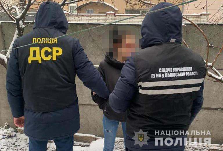 На Львівщині судитимуть п’ятьох наркозбувачів, які організували  мережу переміщення та збуту небезпечних речовин