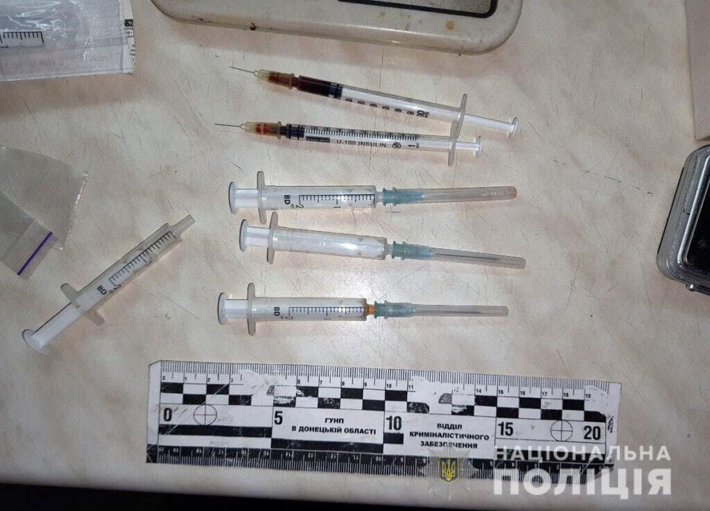 На Донеччині поліція викрила двох наркозбувачів