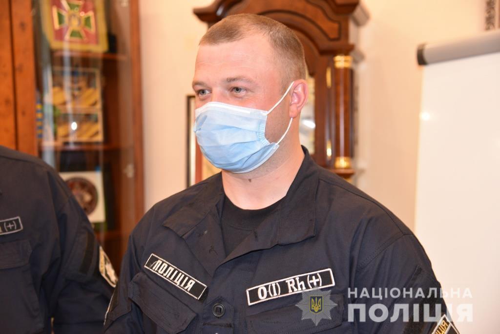 У главку поліції Одещини відзначили бійців спецпідрозділу «Шторм»